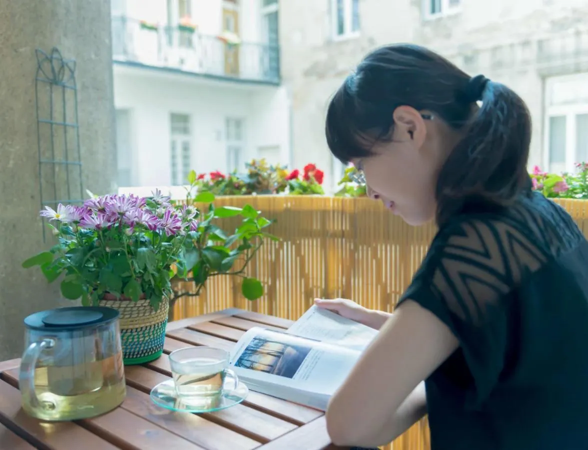 Budapest Chinese Guesthouse Bed & Breakfast