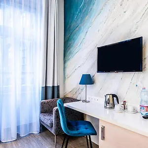 4* Hotel Atrium Fashion