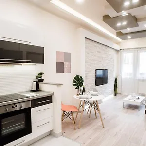 New Luxury In The Center With A/c Budapest