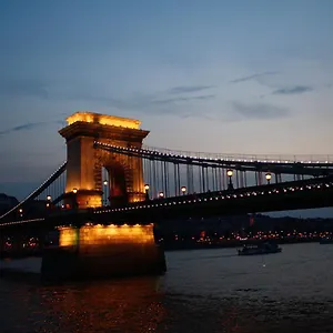 Elite & Budapeşte